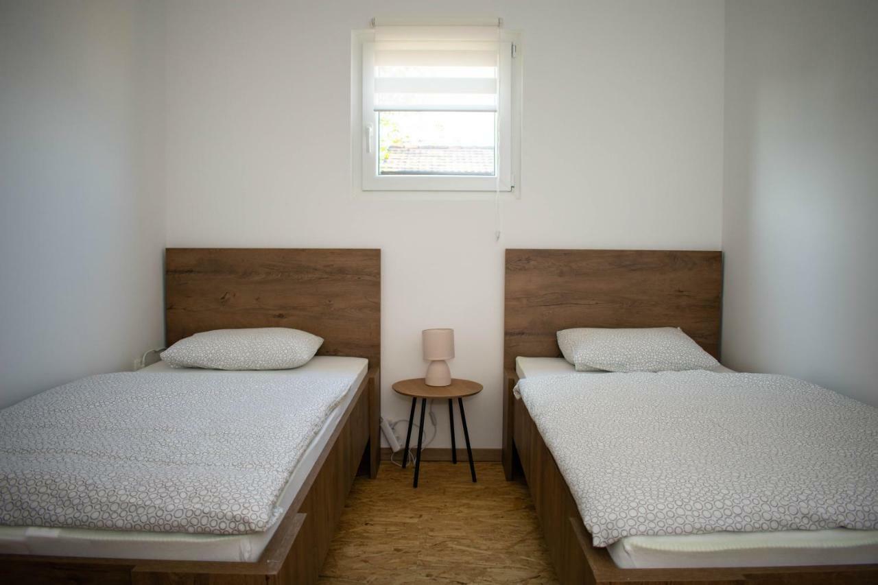Villa Opg Dokic à Kopacevo Extérieur photo